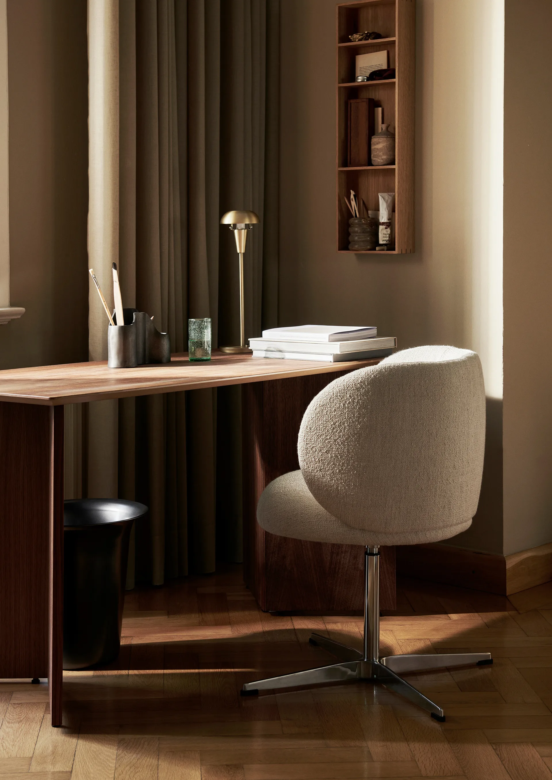 Rico dining chair swivel bouclé, Off-white Ferm Living