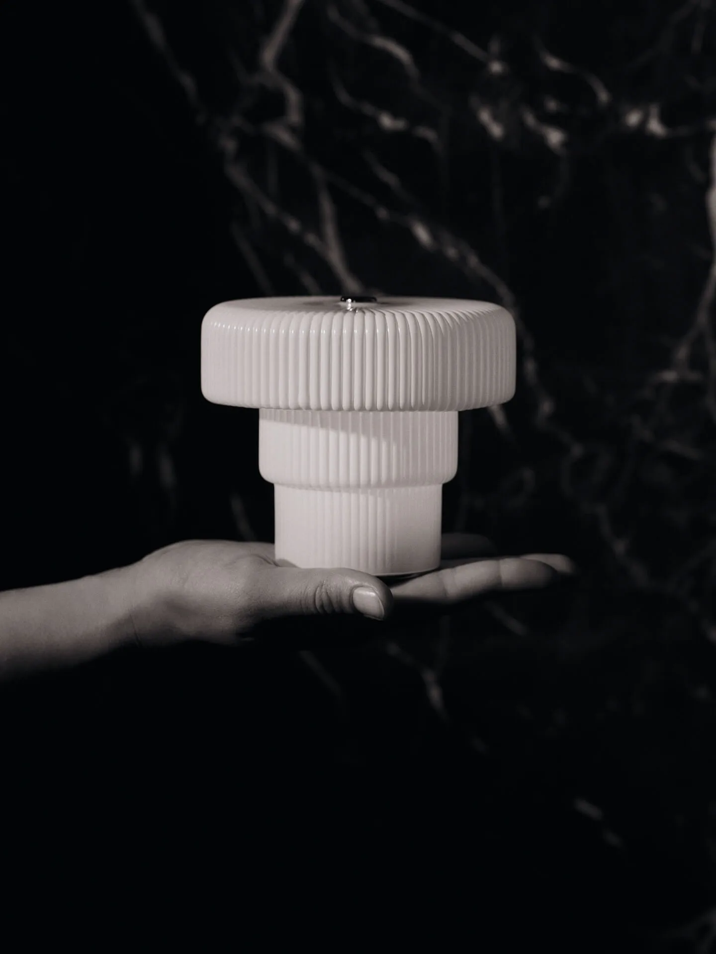 Ripple portabel bordslampa, White, 10 cm Ferm Living