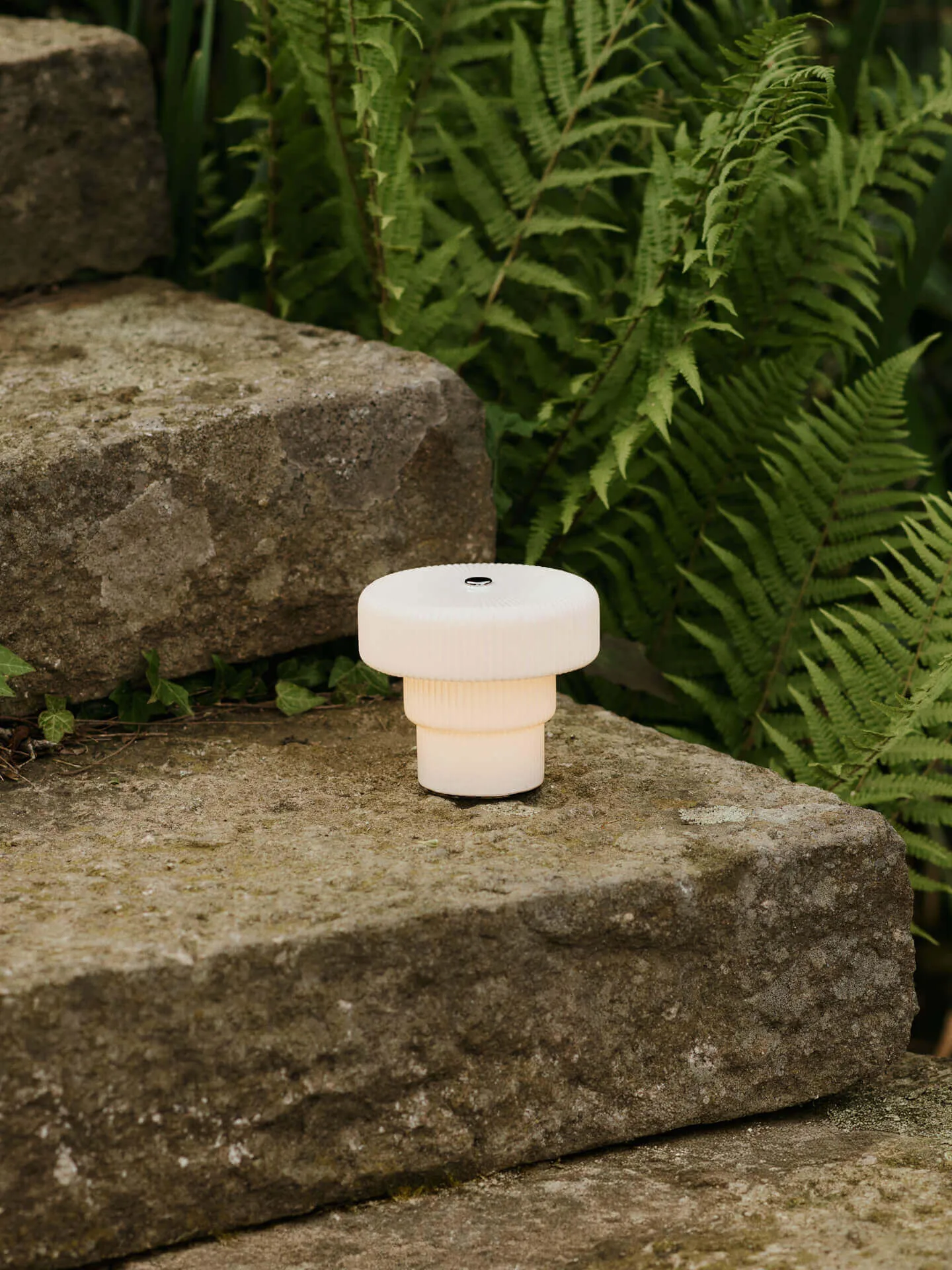 Ripple portabel bordslampa, White (vit), 10 cm Ferm Living