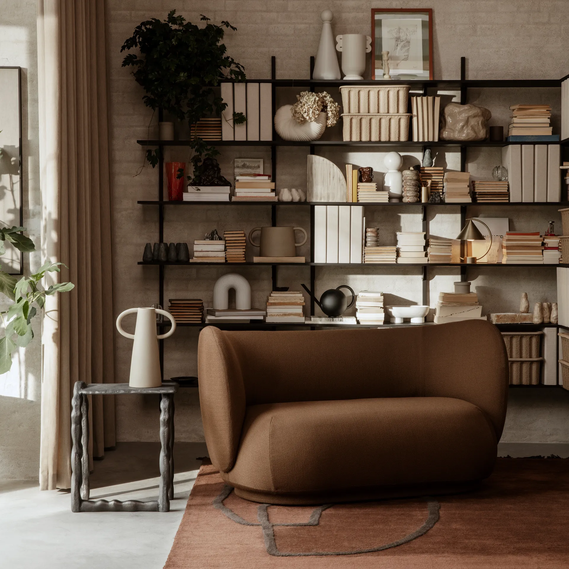 Rotben skulptur, Svart Ferm Living