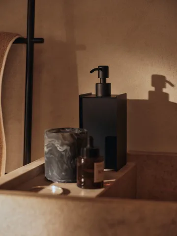 Sama tvålpump - Black - Ferm Living