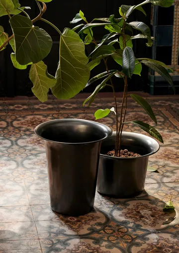 Spun alu korg hög Ø35 cm - Blackened Aluminium - Ferm Living