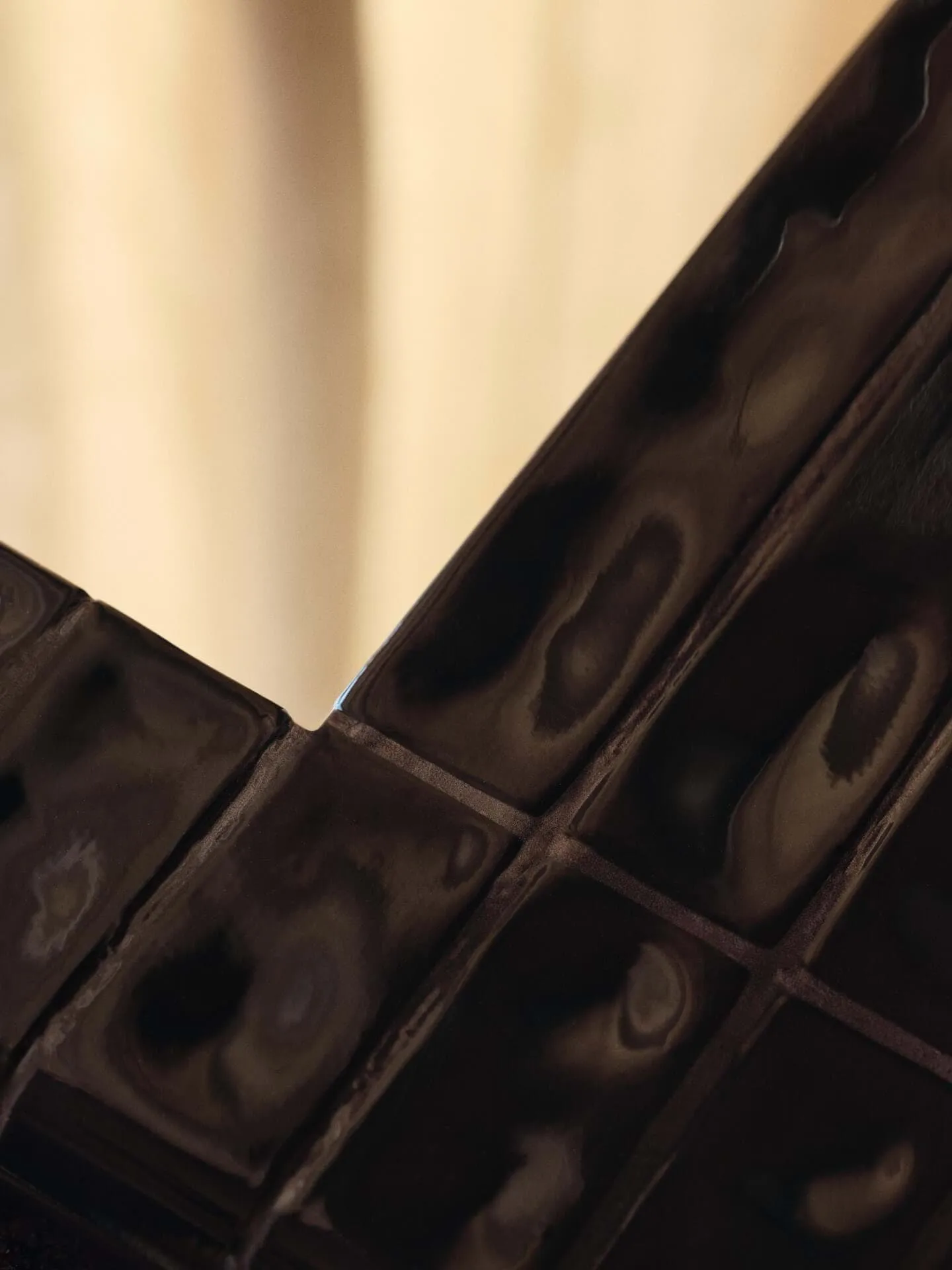 Tiling spegel, Dark chocolate, 59x85 cm Ferm Living