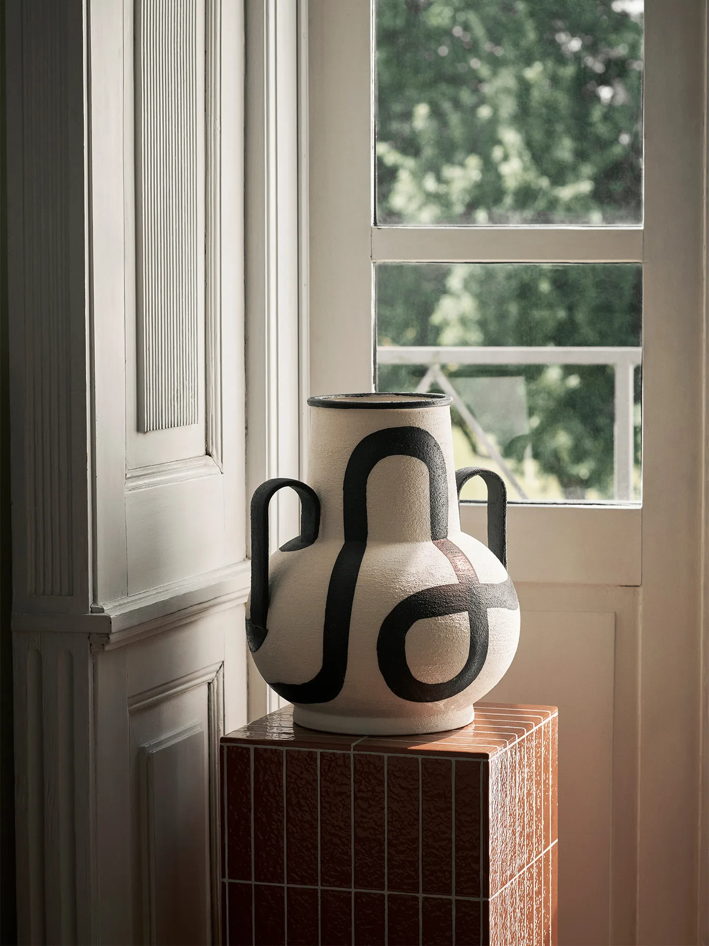 Trace vas, Off-white Ferm Living