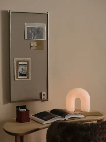 Vuelta outdoor portable bordslampa - White, 25 cm - Ferm Living