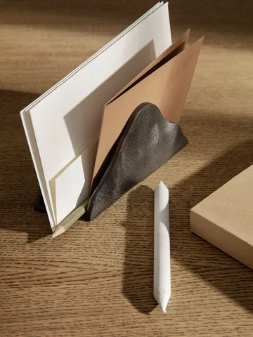 Yama brevställ - Svärtad aluminium - Ferm Living
