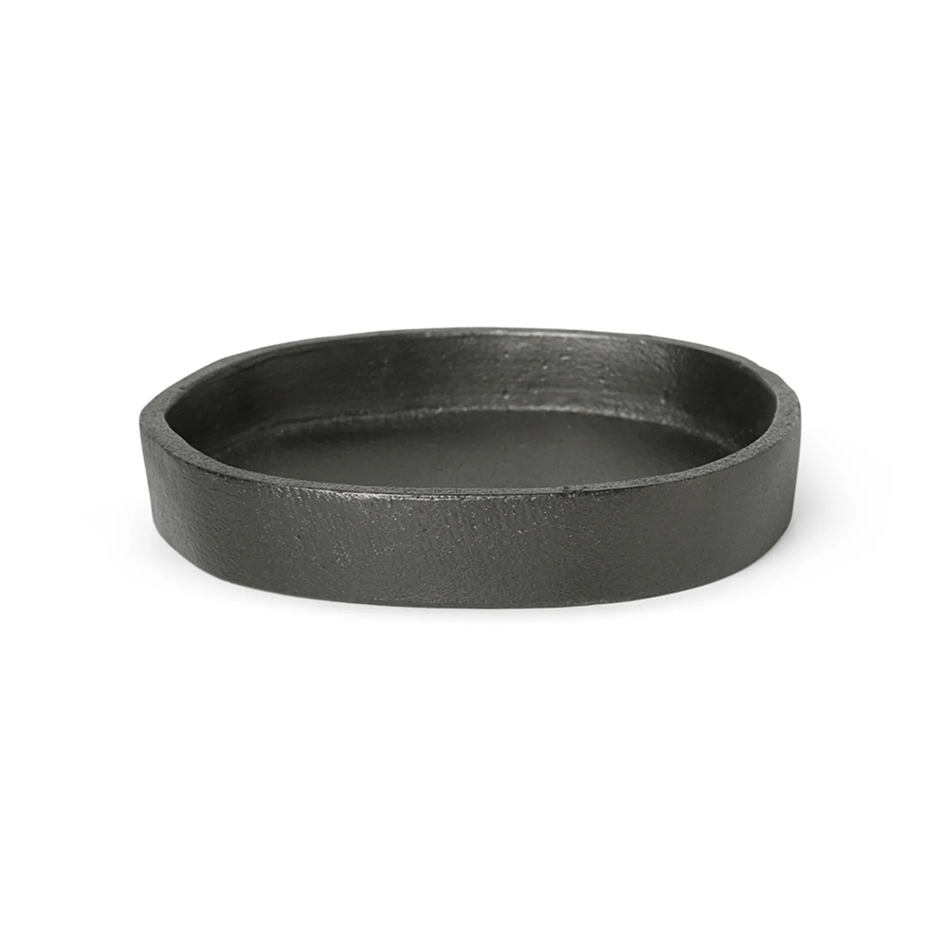 Yama bricka rund 8,3x8,9 cm, Svärtad aluminium Ferm Living