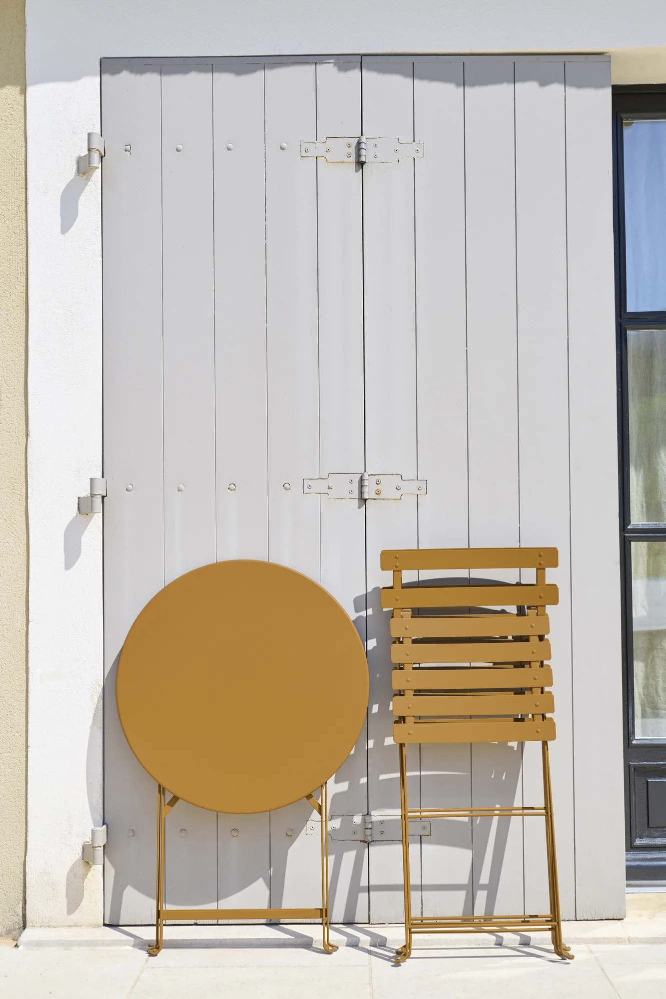 Bistro bord Ø60 cm, Tonka (brun) Fermob