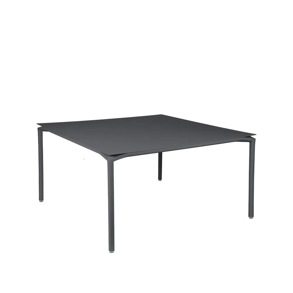 Calvi bord kvadratiskt 140x140 cm, Anthracite (grå) Fermob