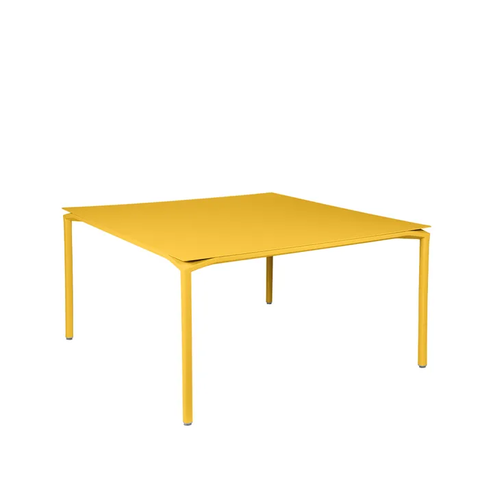 Calvi bord kvadratiskt 140x140 cm - Honey (gul) - Fermob