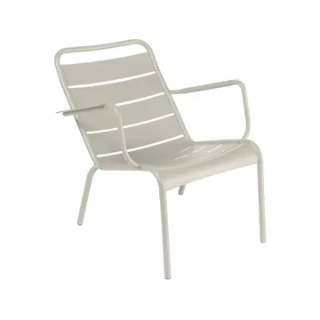 Luxembourg karmstol låg - Clay grey (grå) - Fermob