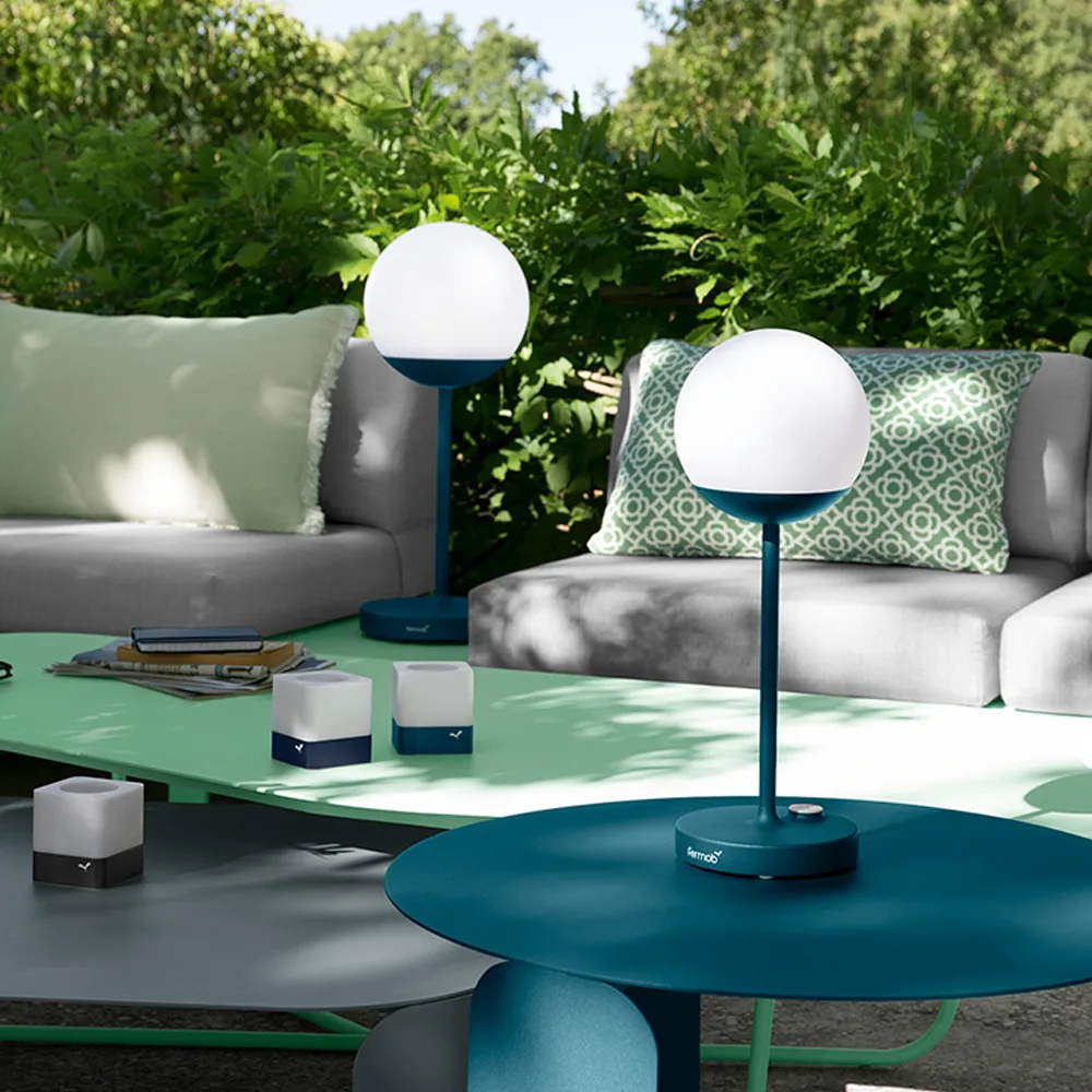 Mooon! bordslampa, Anthracite (grå), h.63 cm Fermob