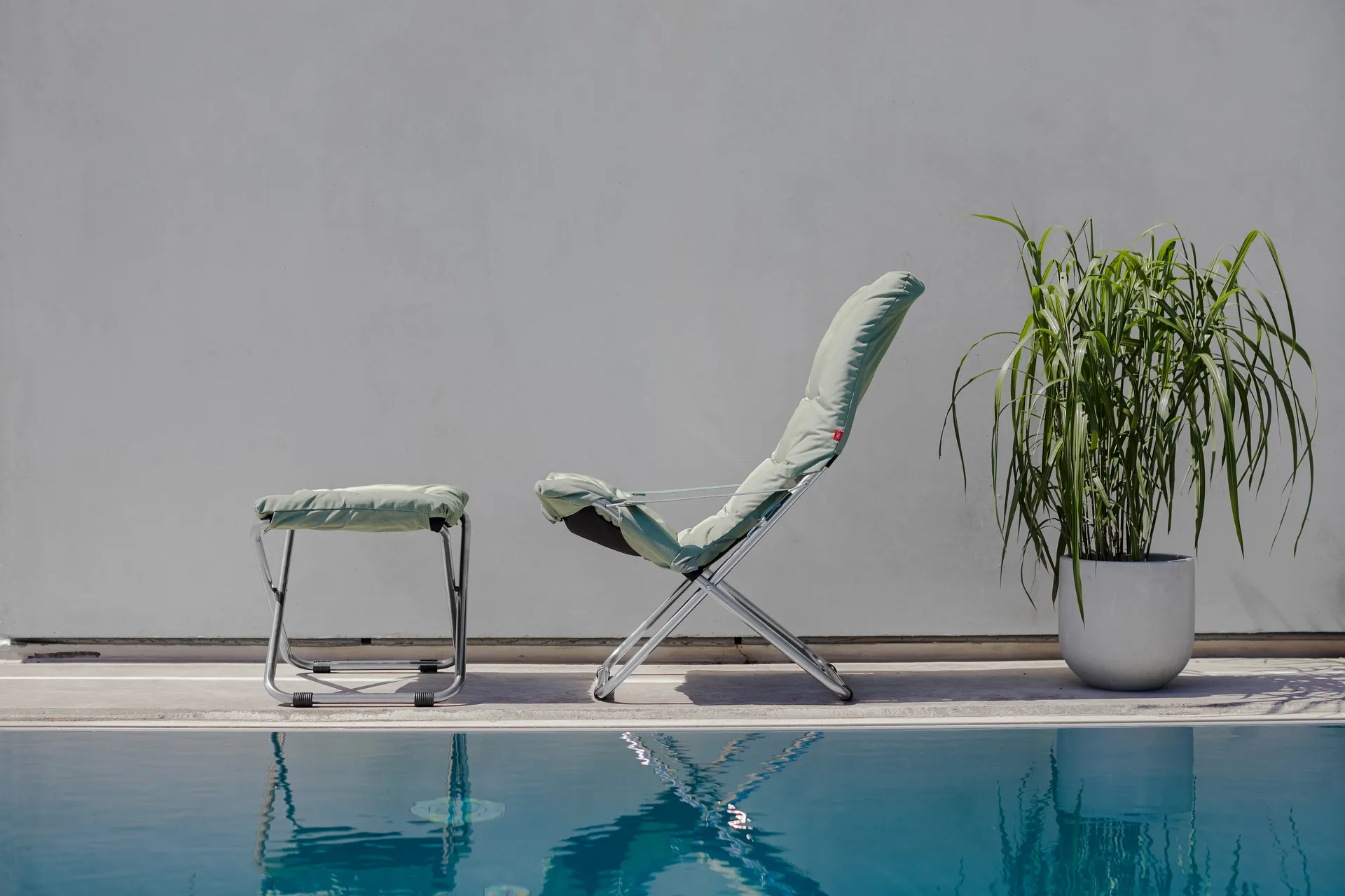 Fiesta Soft solstol, Sage green-aluminium Fiam