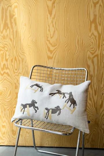 Jumping horse kuddfodral 38x58 cm - Natur - Fine Little Day