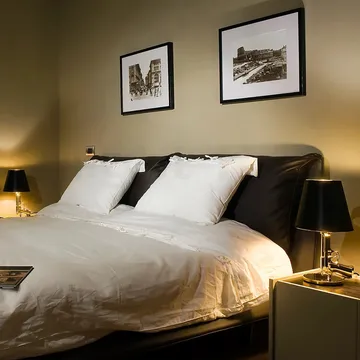 Gun Bedside bordslampa - Guld - Flos