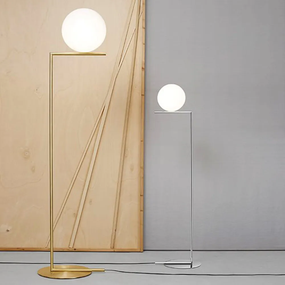 IC Lights F2 golvlampa, Borstad mässing-opal Flos