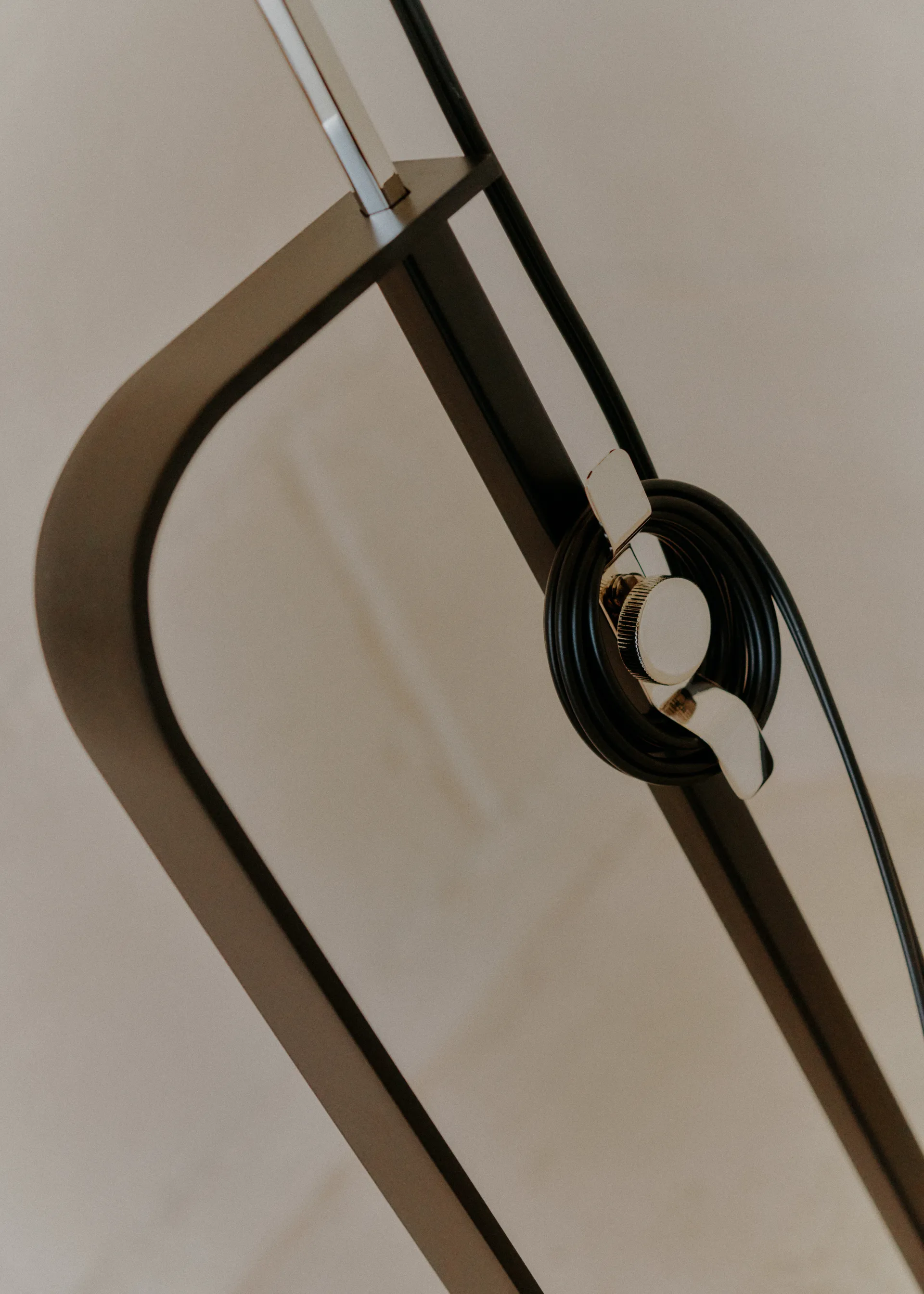 Toio Led golvlampa - Svart (EU) Flos
