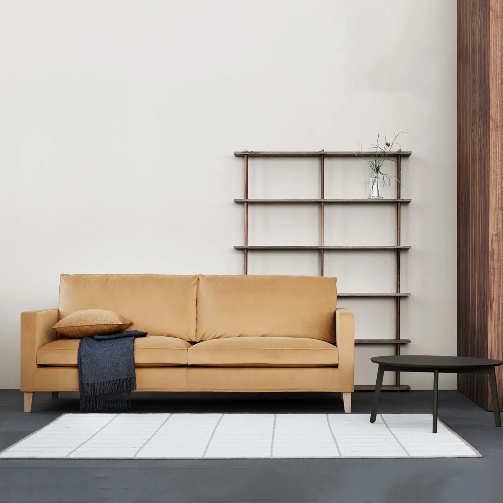 Alex 2,5-sits soffa, Tyg noah 18 mole, aluminiumben Fogia