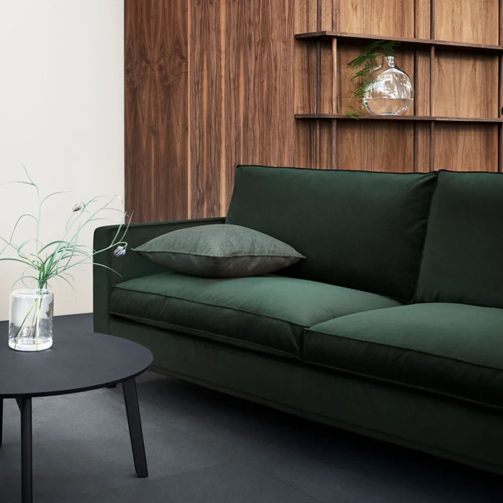 Alex 2,5-sits soffa, Tyg noah 18 mole, aluminiumben Fogia