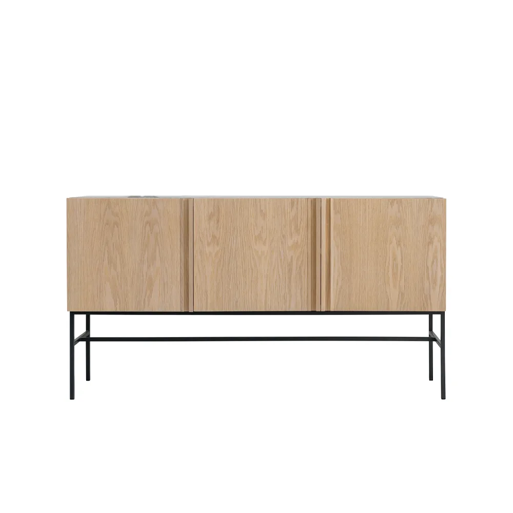 Boss sideboard, ek ljus 3 dörrar metallstativ Fogia