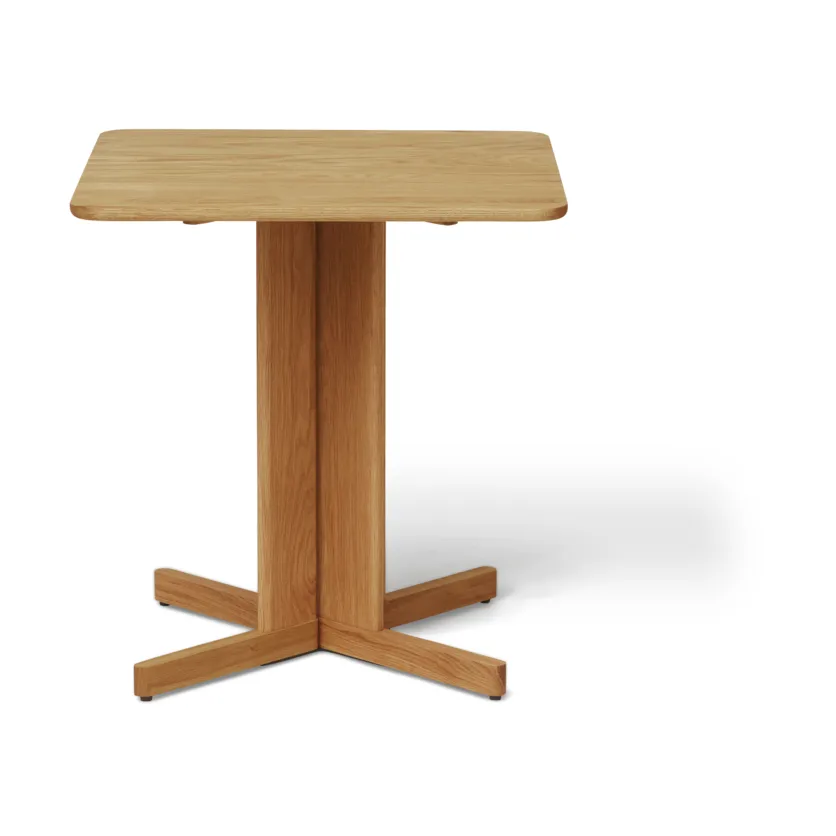 Trefoil matbord 68x68 cm, Ek Form & Refine