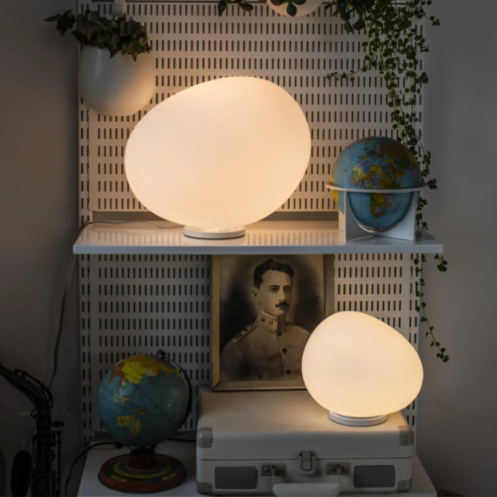 Gregg grande bordslampa, vit Foscarini