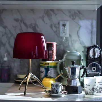 Lumiere Piccola Dimbar bordslampa - Körsbärsröd skärm-aluminiumfot - Foscarini