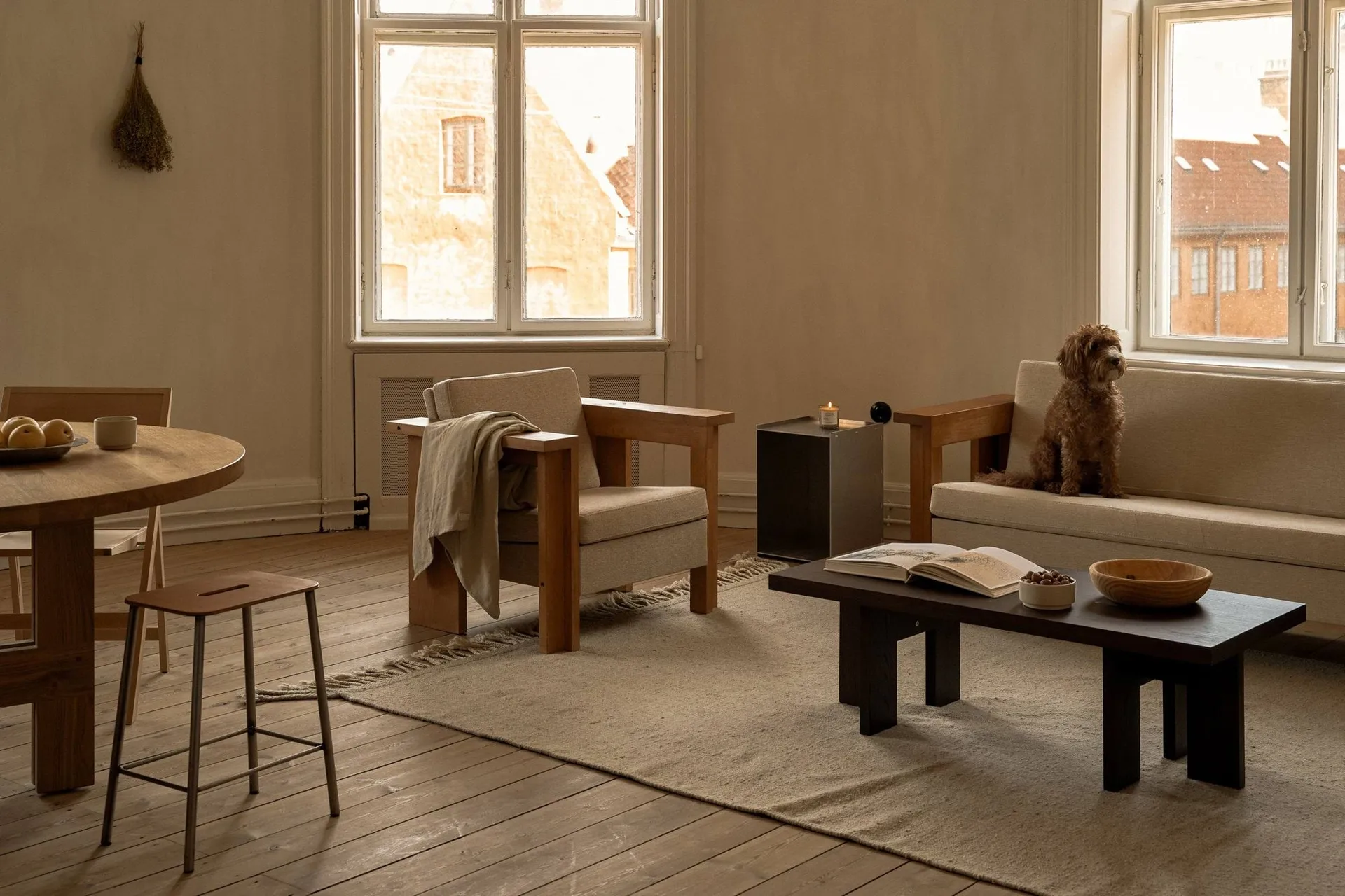 Farmhouse Rectangle soffbord, Mörk ek, 115x52x37 cm FRAMA