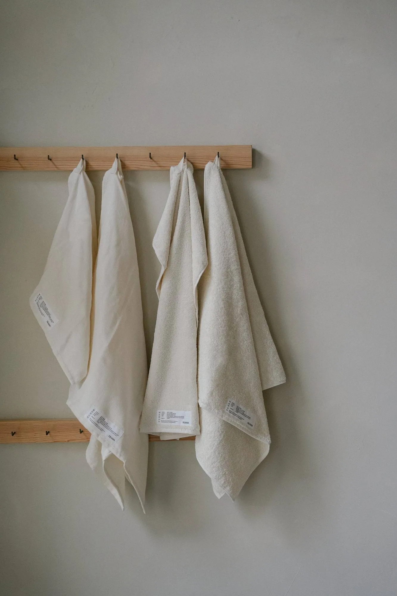 Heavy Towel badlakan 150x100 cm, Bone white (vit) FRAMA
