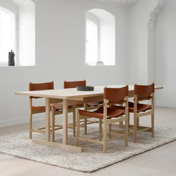 6286 matbord - Såpad ek - Fredericia Furniture