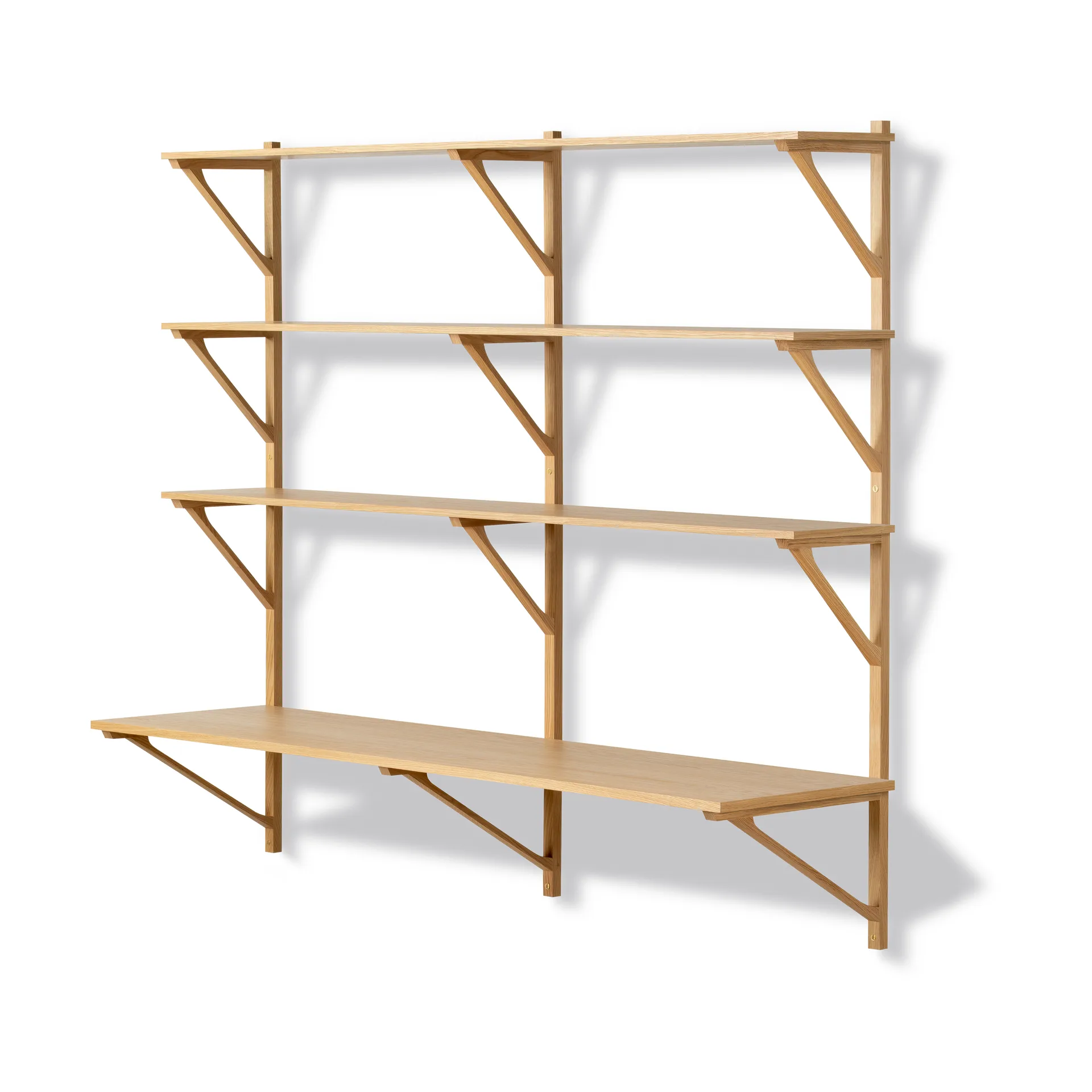 BM29 hylla med skrivbord 149x134 cm, Oak lacquer Fredericia Furniture