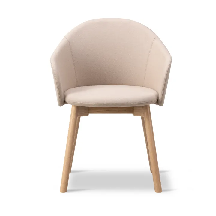 Gomo Armchair karmstol wood base - Blazer CUZ47 Fairfield-lackerad ek - Fredericia Furniture