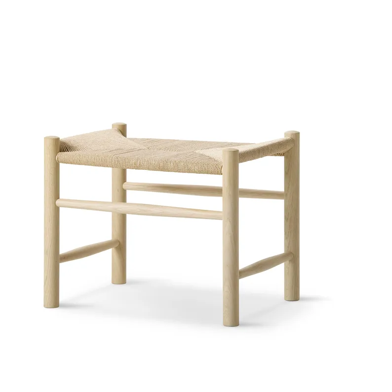 J16 pall, Natur-såpad ek Fredericia Furniture