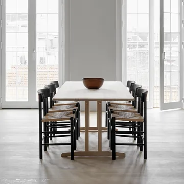 J39 stol - Svartlackerad ek-flätad natur - Fredericia Furniture