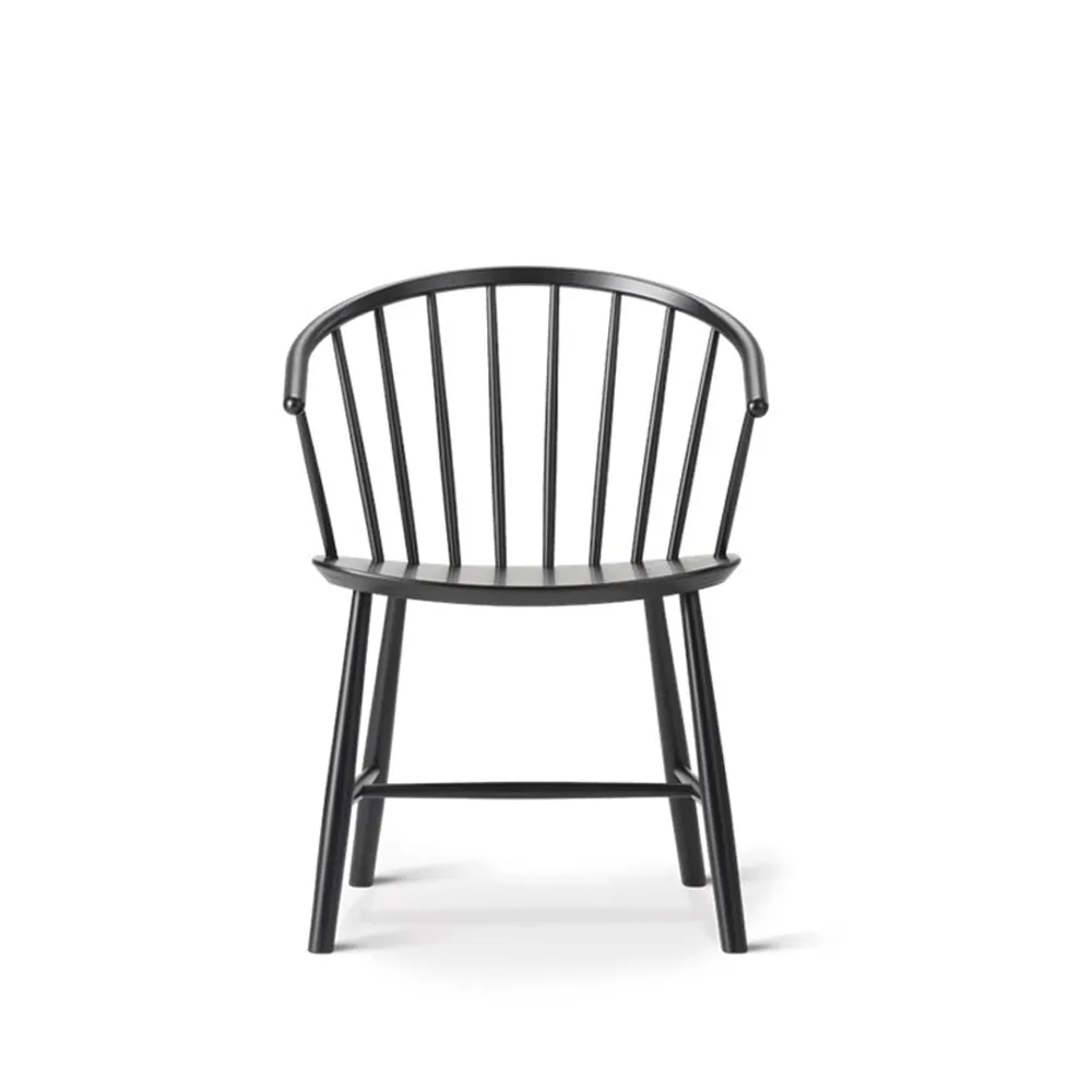 J64 karmstol, svart ask Fredericia Furniture