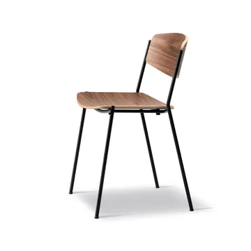 Lynderup 3080 stol - Lackerad valnöt-svart stålstativ - Fredericia Furniture