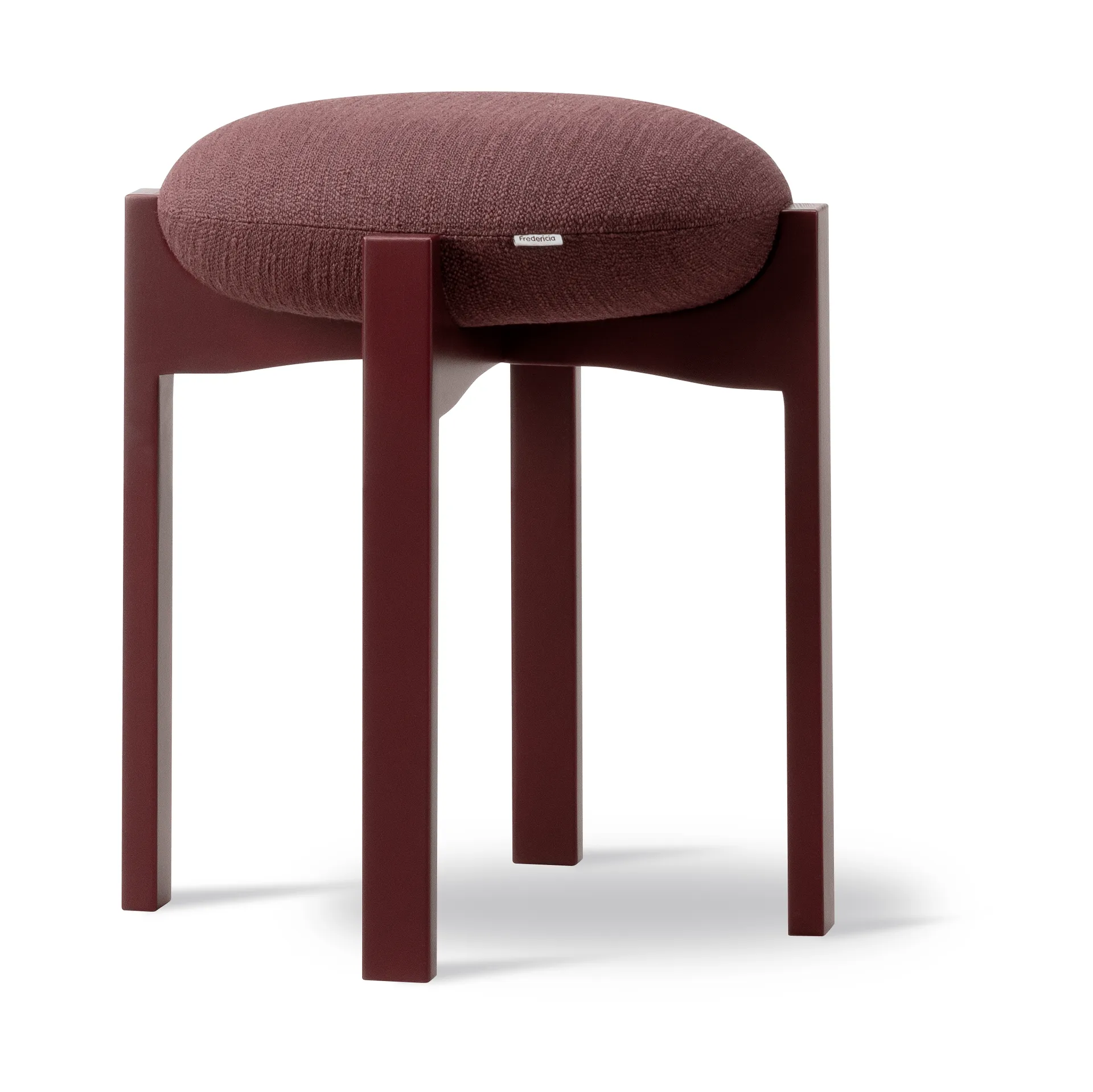 Pioneer rund pall låg, Odino RC43 bordeaux-bordeaux bok, Ø41x46 cm Fredericia Furniture