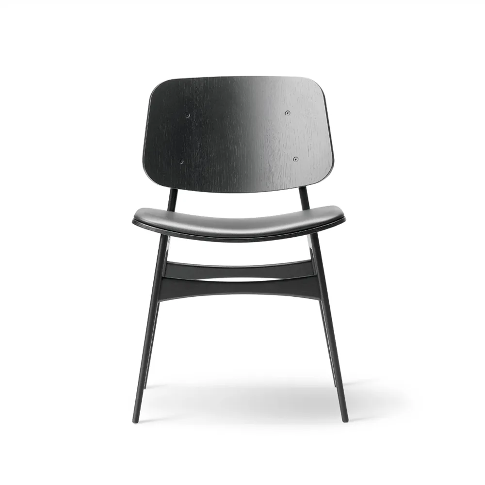 Søborg 3051 wood stol klädd sits, Läder Omni svart-svartlack. ek Fredericia Furniture