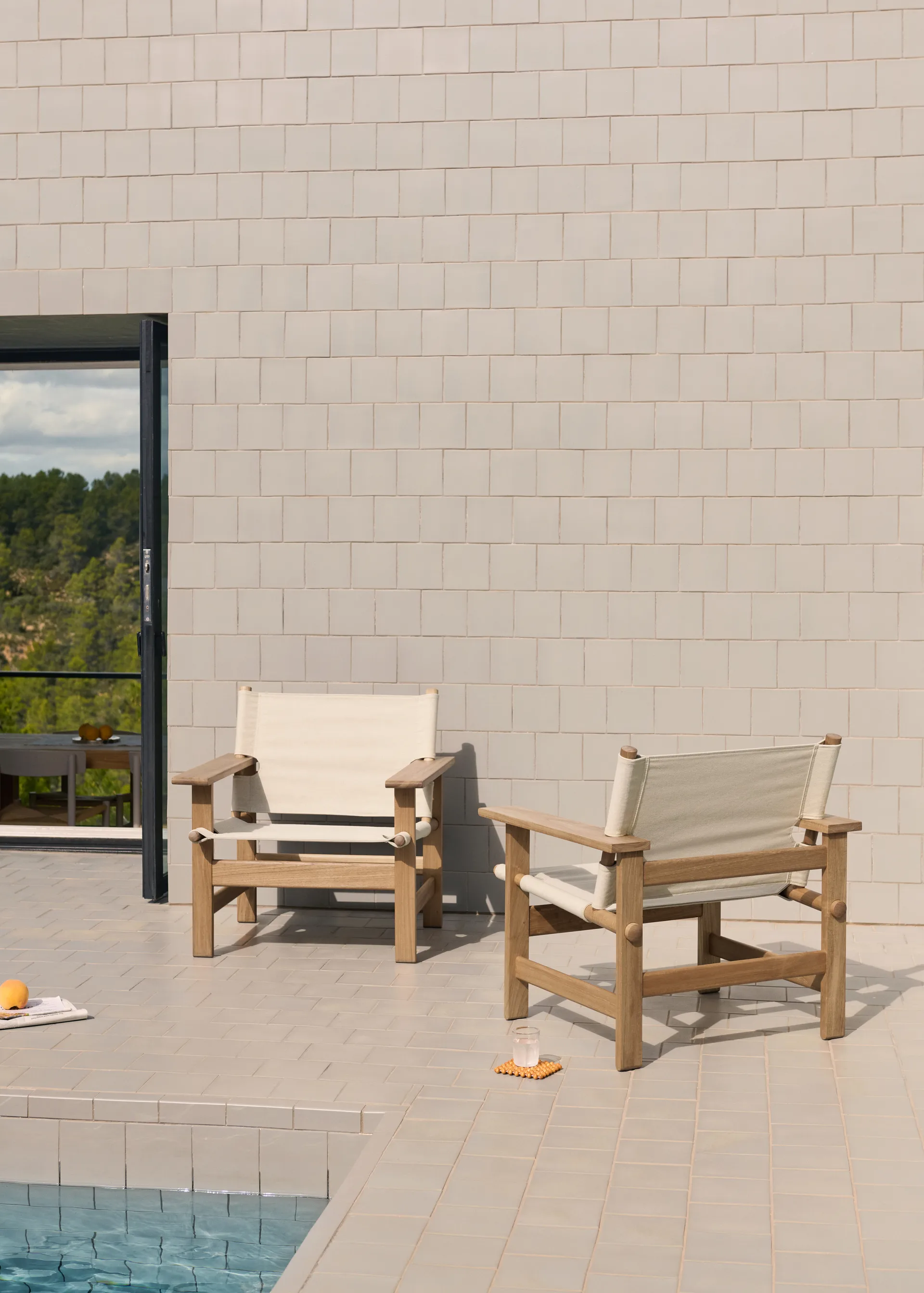 The Canvas Chair outdoor fåtölj, Teak-performance canvas Fredericia Furniture