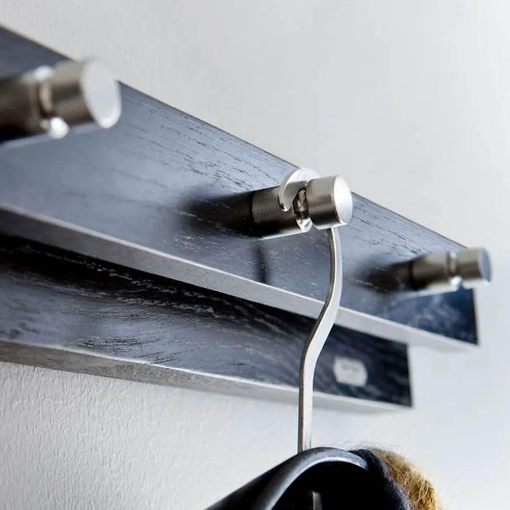 Cutter klädhängare, Ek, svartbetsad, 7st knoppar Fritz Hansen