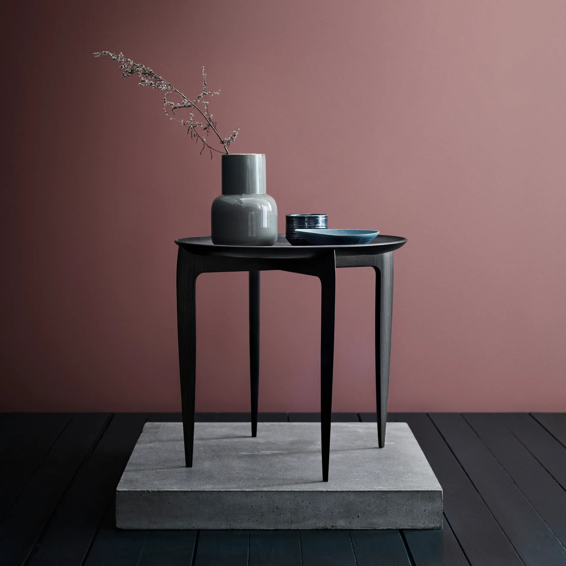 Foldable Tray Table Ø 45 cm, Svart Fritz Hansen