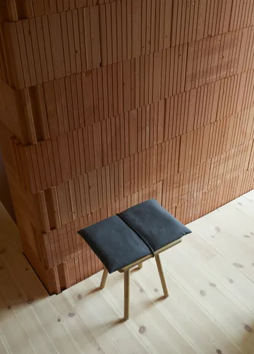 Georg ulldyna med rem till pall/barstol - Mörkgrå-svart - Fritz Hansen