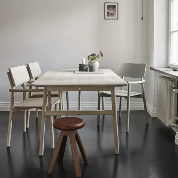 Hven karmstol - Vitoljad ek - Fritz Hansen