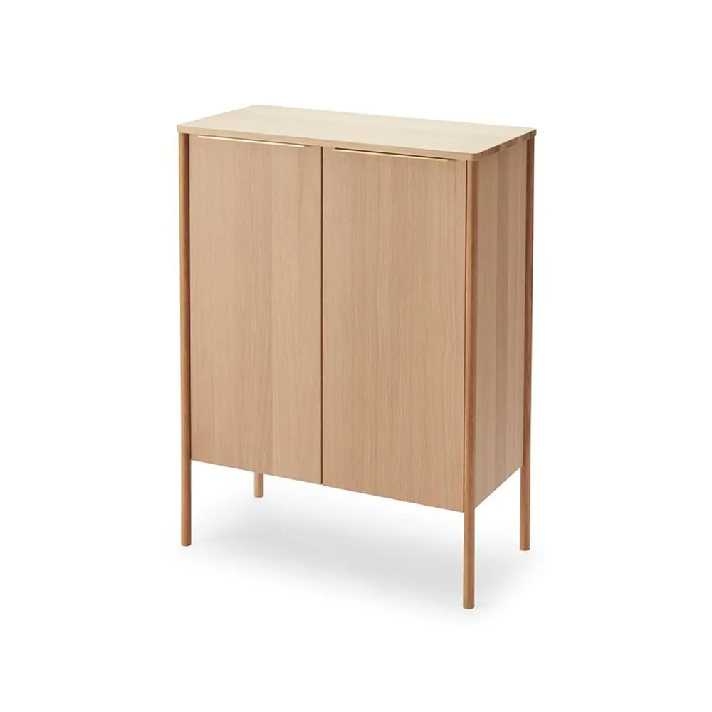 Jut High skåp, oak oiled, mässing Fritz Hansen