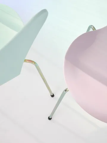 Sjuan 3107 7:14 AM stol - Green-rainbow - Fritz Hansen