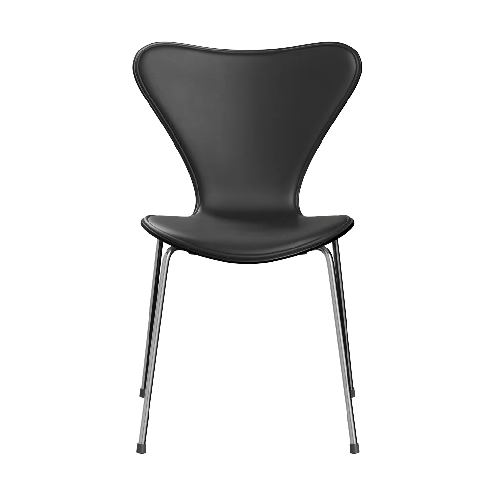 Sjuan 3107 framsidesklädd stol, Essential black läder-svart ask-krom Fritz Hansen