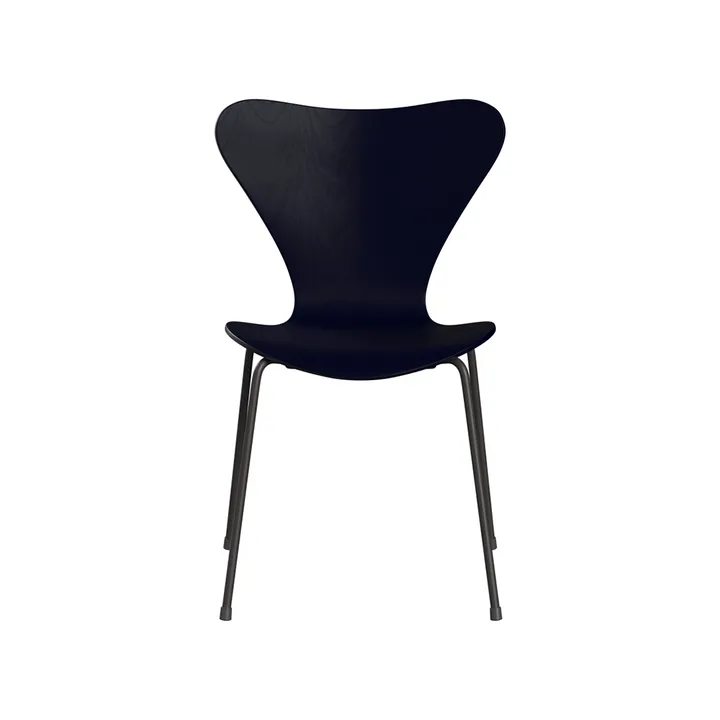 Sjuan 3107 stol - Midnight blue-färgad ask-grafitgrått stativ - Fritz Hansen