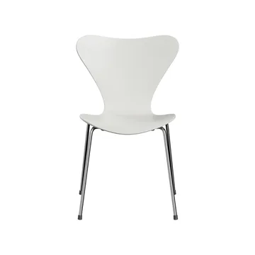 Sjuan 3107 stol - Vitlackerad-kromat stålstativ - Fritz Hansen