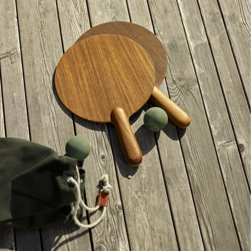 Strandtennis-set spel, teak, 2 rack & 2 bollar Fritz Hansen
