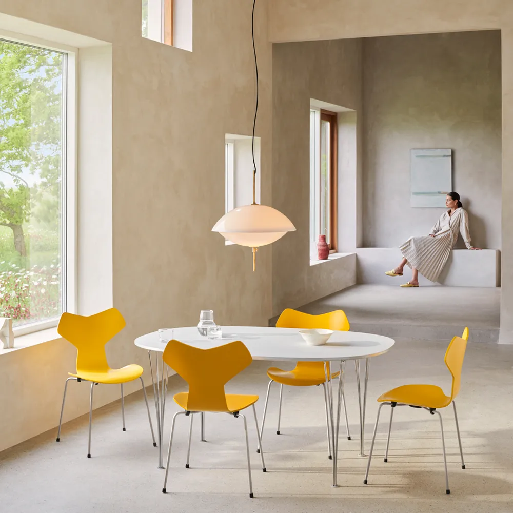 Superellipse B616 matbord 170x100 cm, White laminate-chrome Fritz Hansen